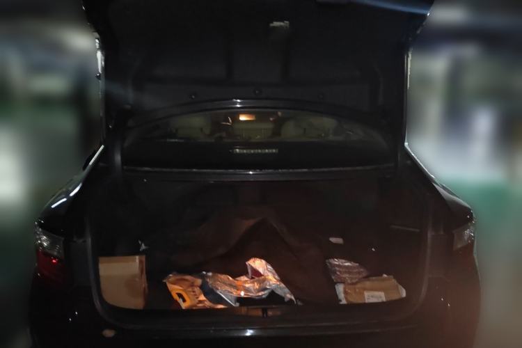 Used Lexus ES 2013 300h Elite Edition Trunk