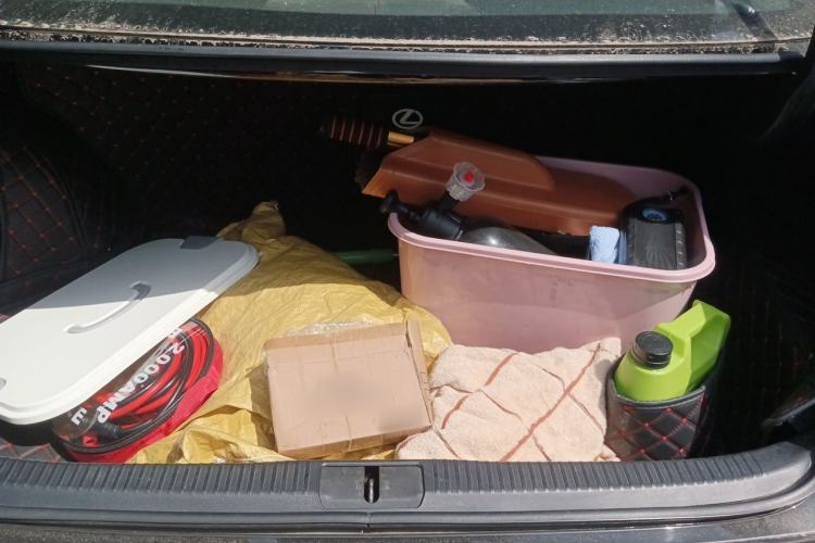 Used Lexus ES 2013 300h Elite Edition Trunk