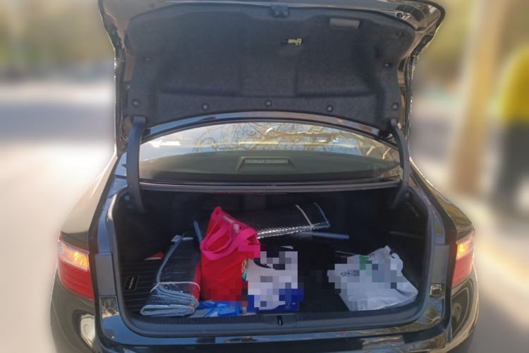 Used Lexus ES 2013 300h Elite Edition Trunk
