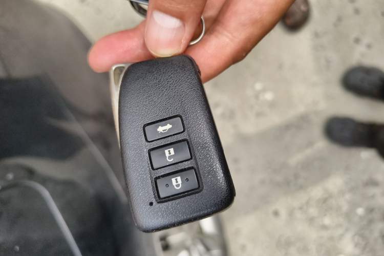 Used Lexus ES 2013 300h Elite Edition Vehicle Key