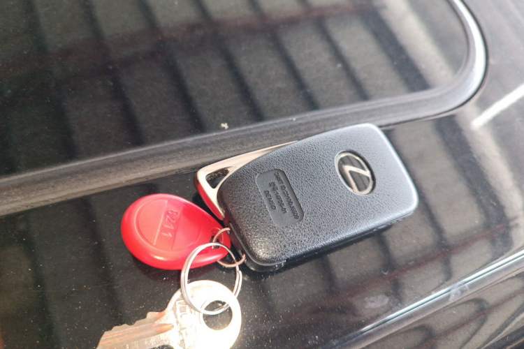 Used Lexus ES 2013 250 Elegant Edition Vehicle Key