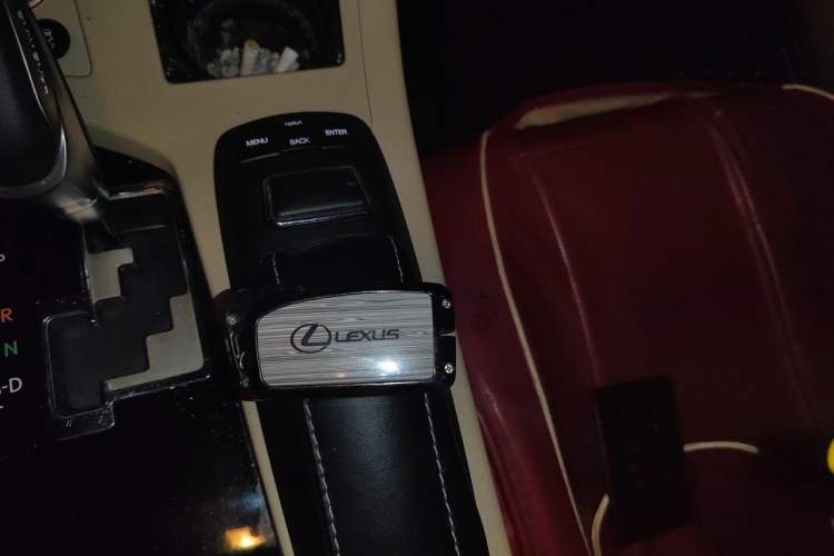 Used Lexus ES 2013 300h Elite Edition Vehicle Key