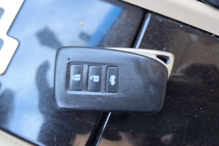 Used Lexus ES 2013 250 Elite Edition Vehicle Key