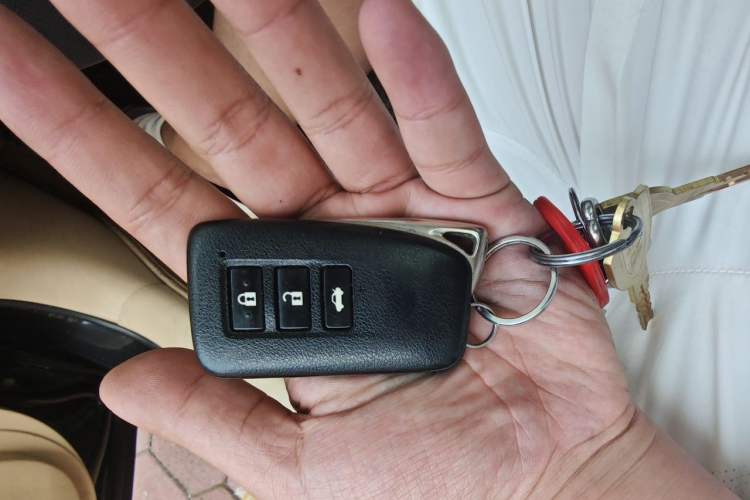Used Lexus ES 2013 250 Elite Edition Vehicle Key