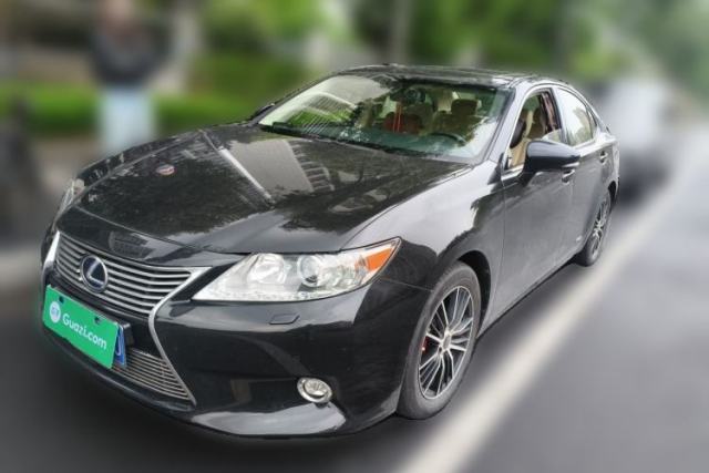 Used Lexus ES 2013 300h Elite Edition