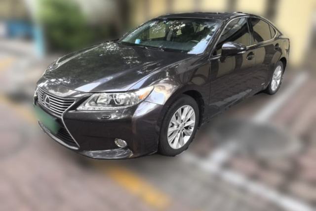 Used Lexus ES 2013 300h Elite Edition