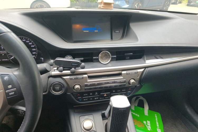 Used Lexus ES 2013 250 Elite Edition Audio And AC Panel