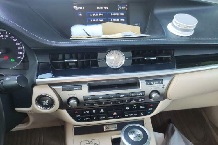 Used Lexus ES 2013 250 Elite Edition Audio And AC Panel