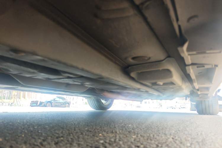 Used Lexus ES 2013 300h Elite Edition Chassis Front Left