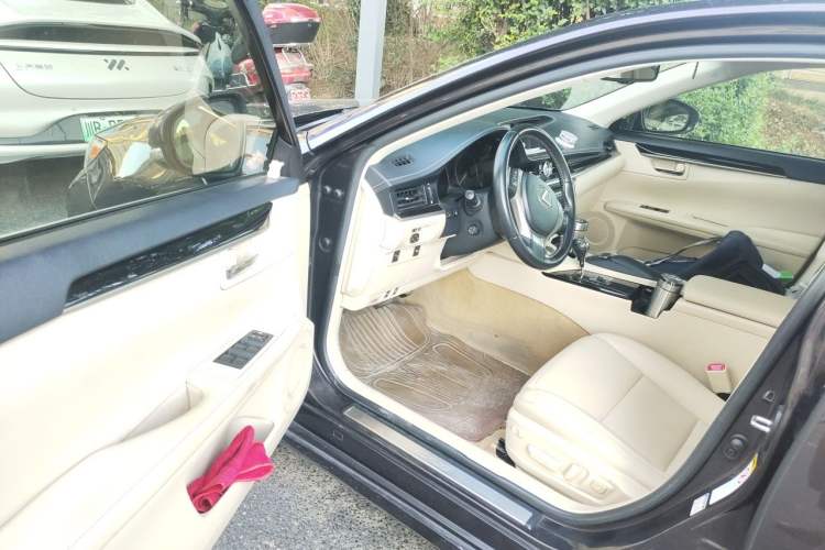Used Lexus ES 2013 250 Elite Edition Driver Seat