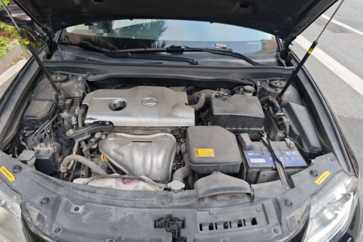 Used Lexus ES 2013 250 Elegant Edition Engine Bay