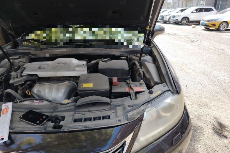 Used Lexus ES 2013 250 Elegant Edition Engine Bay Left