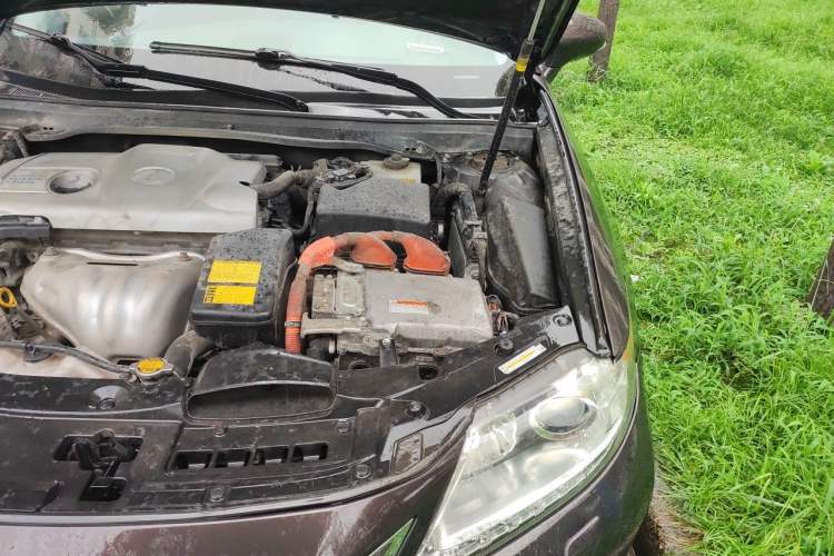 Used Lexus ES 2013 300h Elite Edition Engine Bay Left