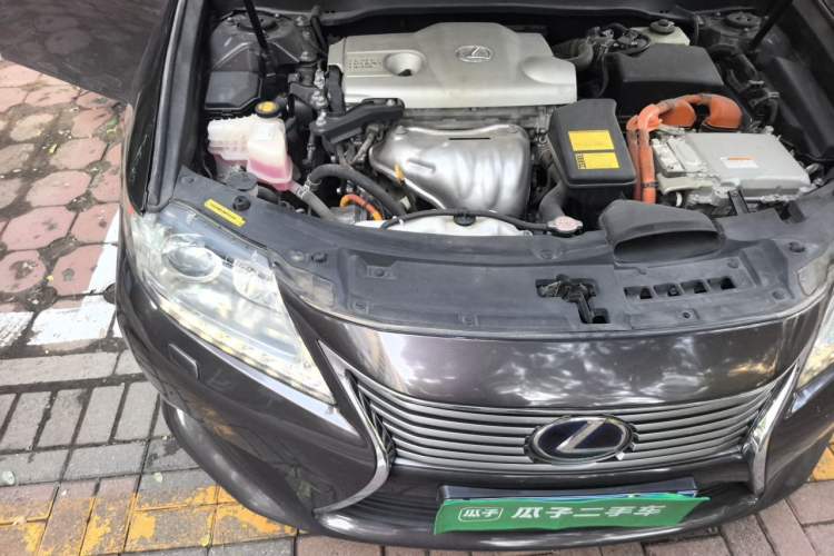 Used Lexus ES 2013 300h Elite Edition Engine Bay Right