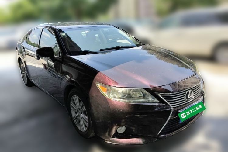 Used Lexus ES 2013 250 Elite Edition Front Right 45 Deg