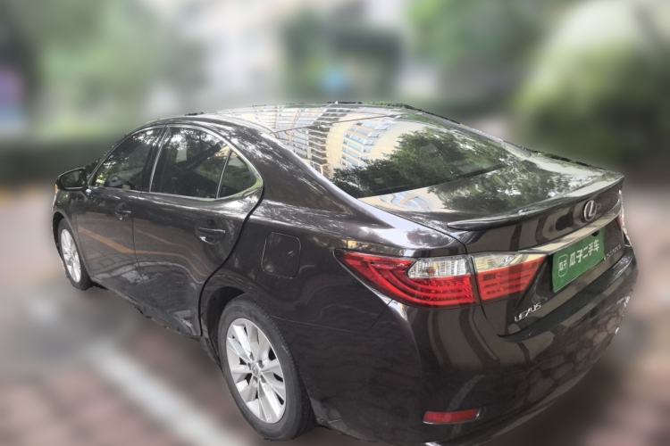 Used Lexus ES 2013 300h Elite Edition Rear Left 45 Deg