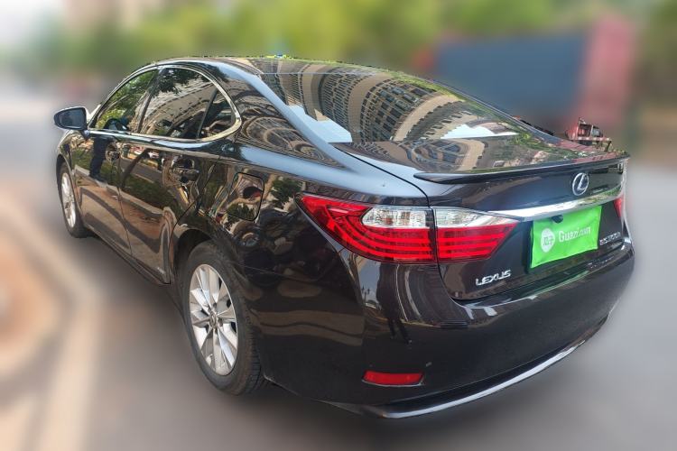 Used Lexus ES 2013 300h Elite Edition Rear Left 45 Deg