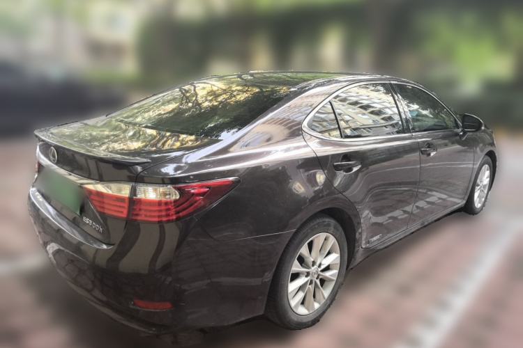 Used Lexus ES 2013 300h Elite Edition Rear Right 45 Deg