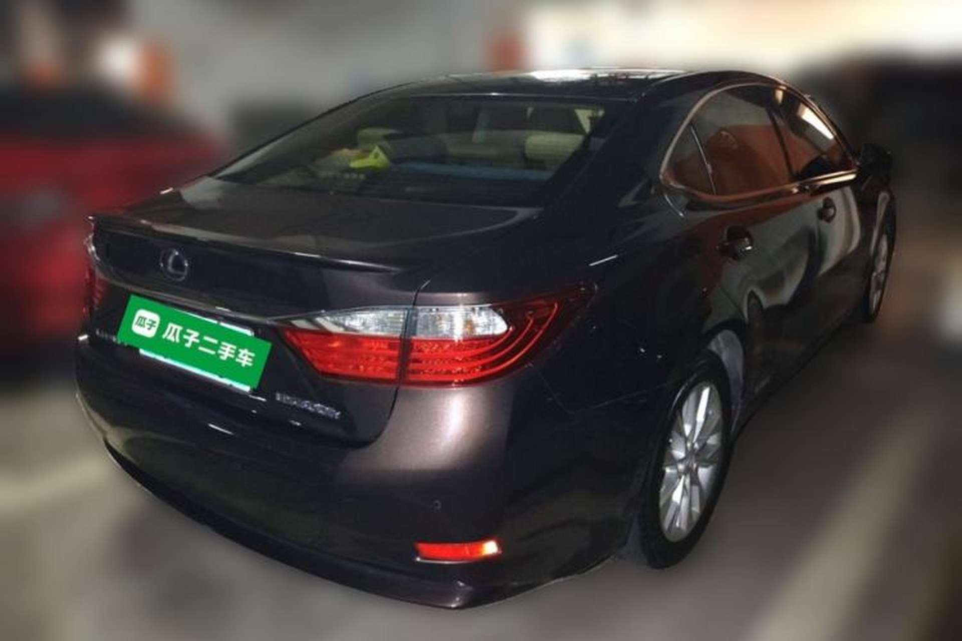 Used Lexus ES 2013 300h Elite Edition Rear Right 45 Deg