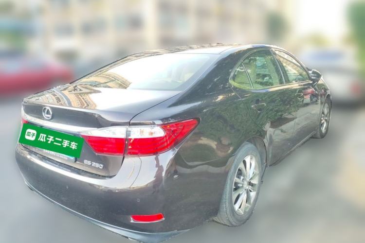 Used Lexus ES 2013 250 Elite Edition Rear Right 45 Deg