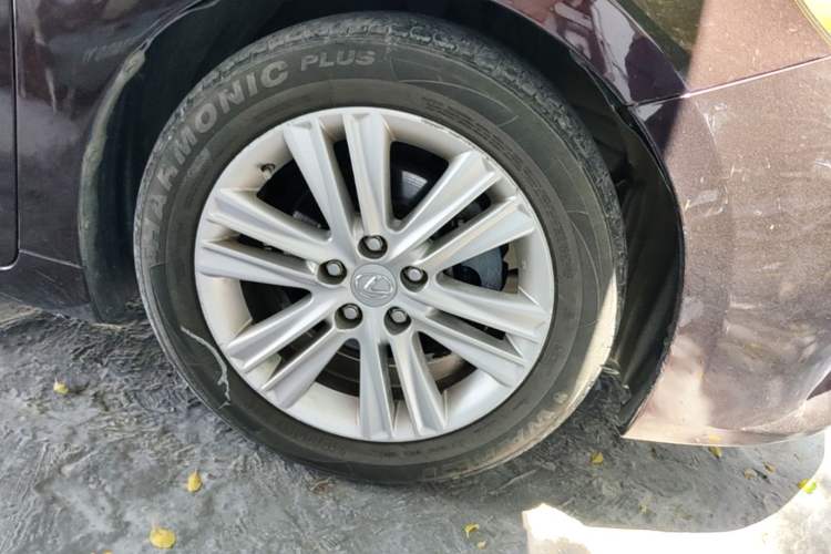 Used Lexus ES 2013 250 Elite Edition Right Front Wheel Hub