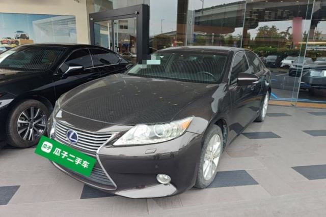 Used Lexus ES 2013 300h Elite Edition
