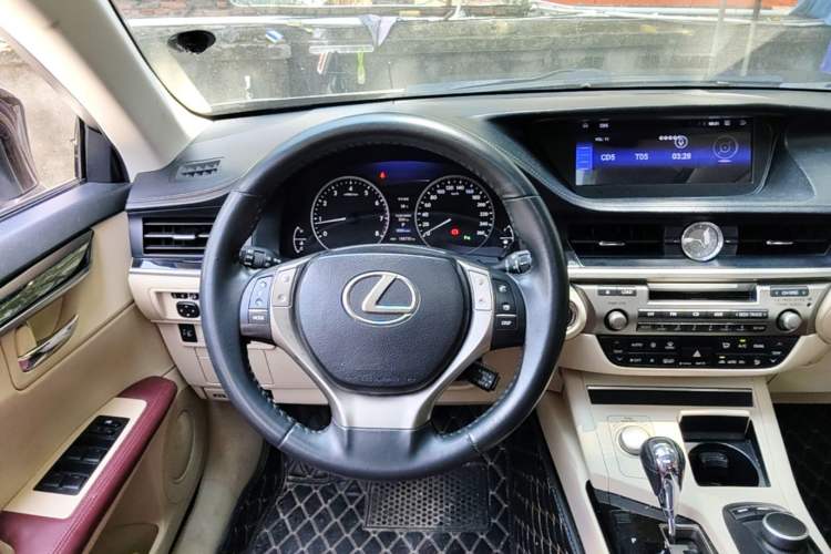 Used Lexus ES 2013 250 Elite Edition Steering Wheel