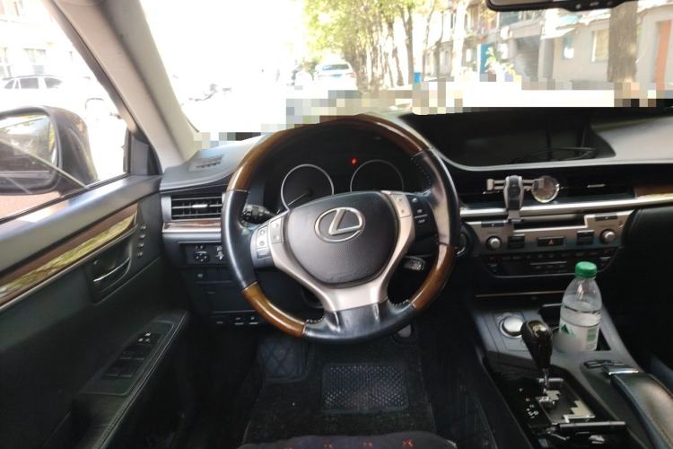 Used Lexus ES 2013 250 Elegant Edition Steering Wheel