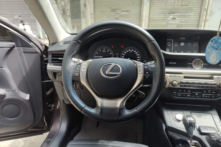 Used Lexus ES 2013 250 Elite Edition Steering Wheel