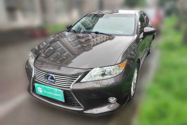 Used Lexus ES 2013 300h Elite Edition