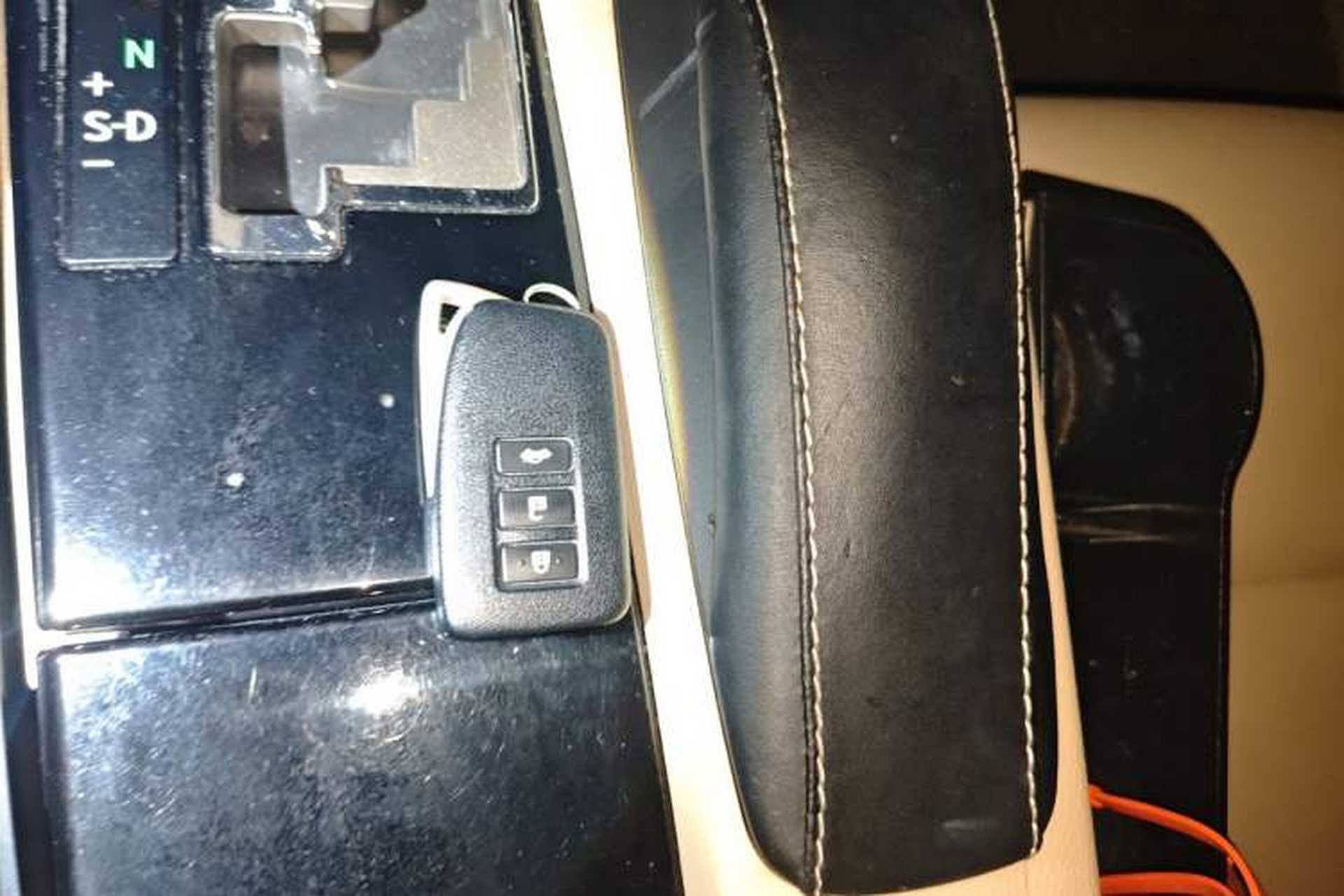 Used Lexus ES 2013 300h Elite Edition Vehicle Key