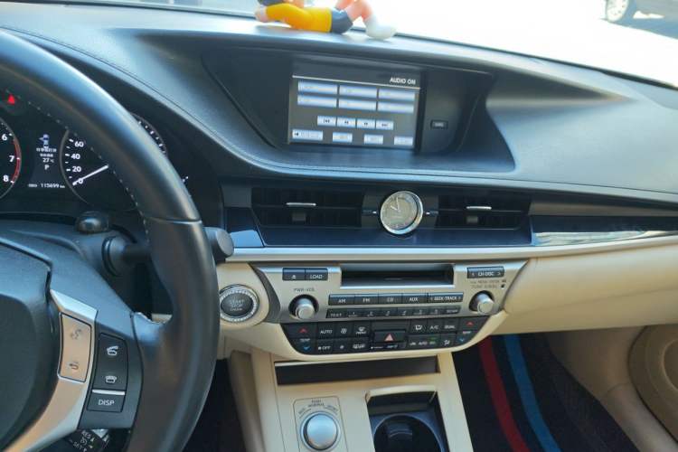 Used Lexus ES 2013 250 Elite Edition Audio And AC Panel