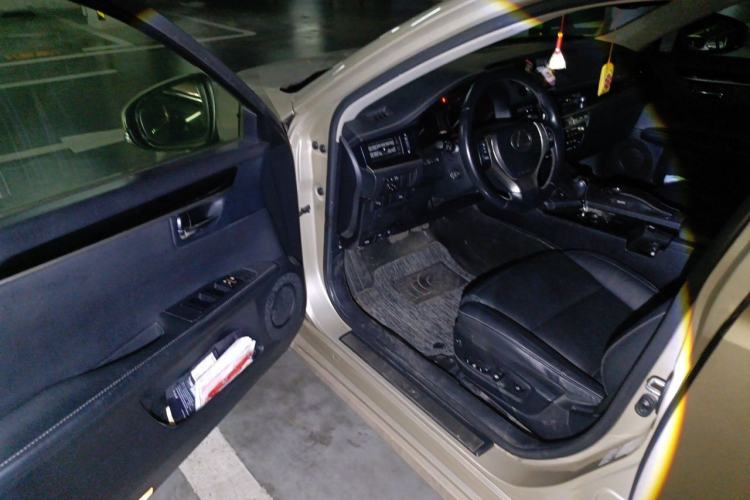 Used Lexus ES 2013 250 Elite Edition Driver Seat