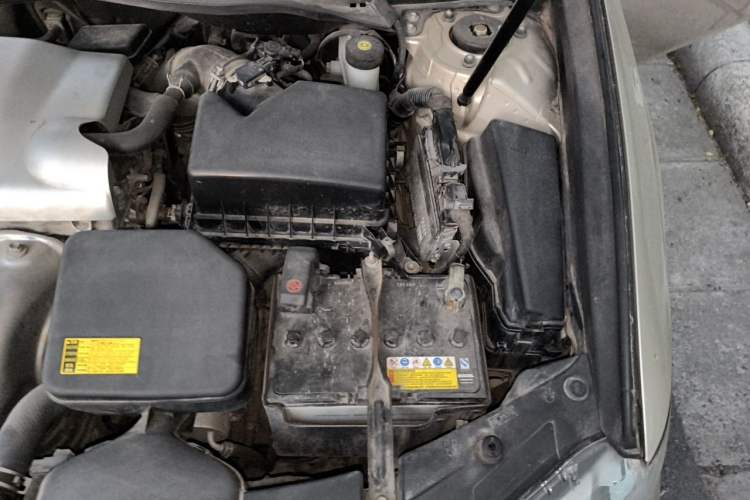 Used Lexus ES 2013 250 Elite Edition Engine Bay Left