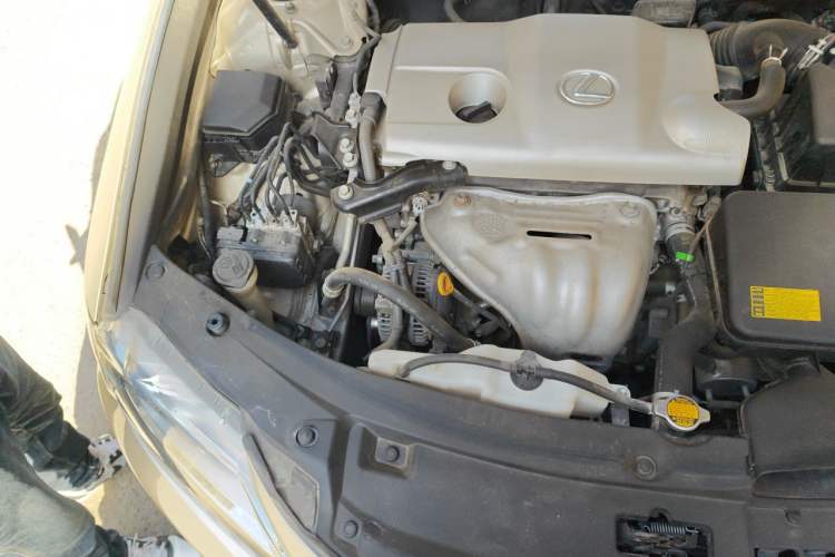 Used Lexus ES 2013 250 Elite Edition Engine Bay Right