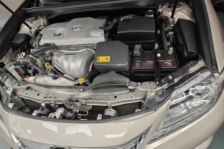 Used Lexus ES 2013 250 Elite Edition Engine Bay