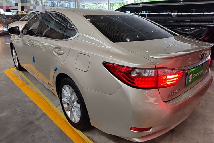 Used Lexus ES 2013 300h Elite Edition Exterior 2