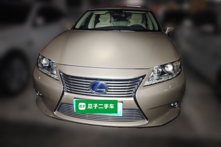 Used Lexus ES 2013 300h Elite Edition Front