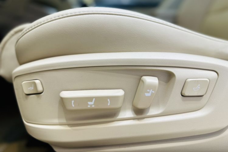 Used Lexus ES 2013 250 Elite Edition Interior 5