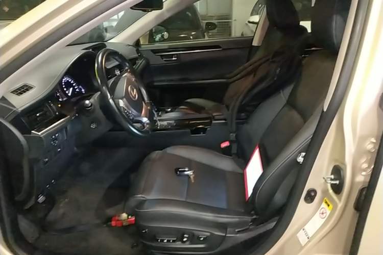 Used Lexus ES 2013 250 Elite Edition Left Front Seat