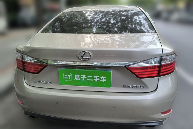 Used Lexus ES 2013 250 Elite Edition Rear