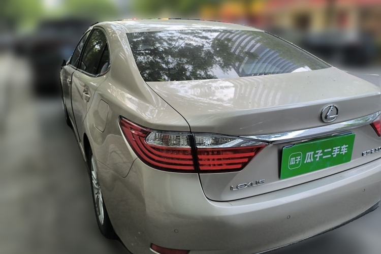 Used Lexus ES 2013 250 Elite Edition Rear Left 45 Deg