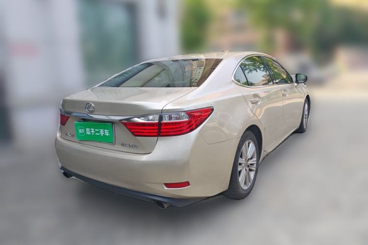 Used Lexus ES 2013 250 Elite Edition Rear Right 45 Deg