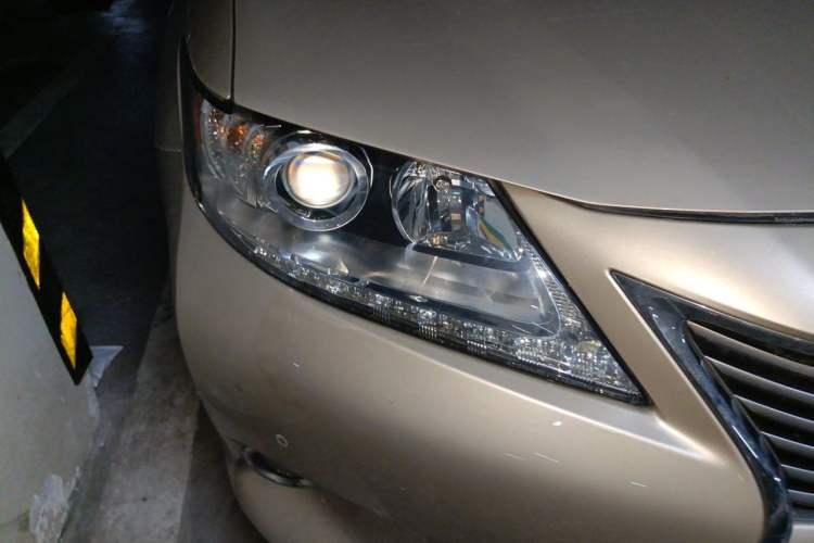 Used Lexus ES 2013 250 Elite Edition Right Front Headlight