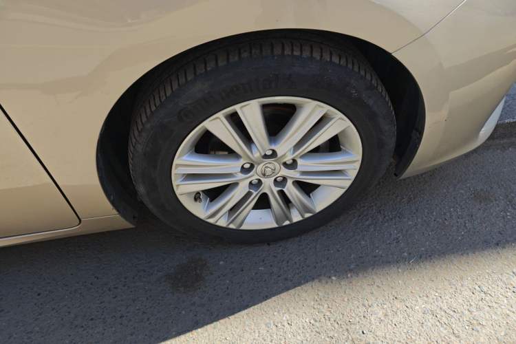 Used Lexus ES 2013 250 Elite Edition Right Front Wheel Hub