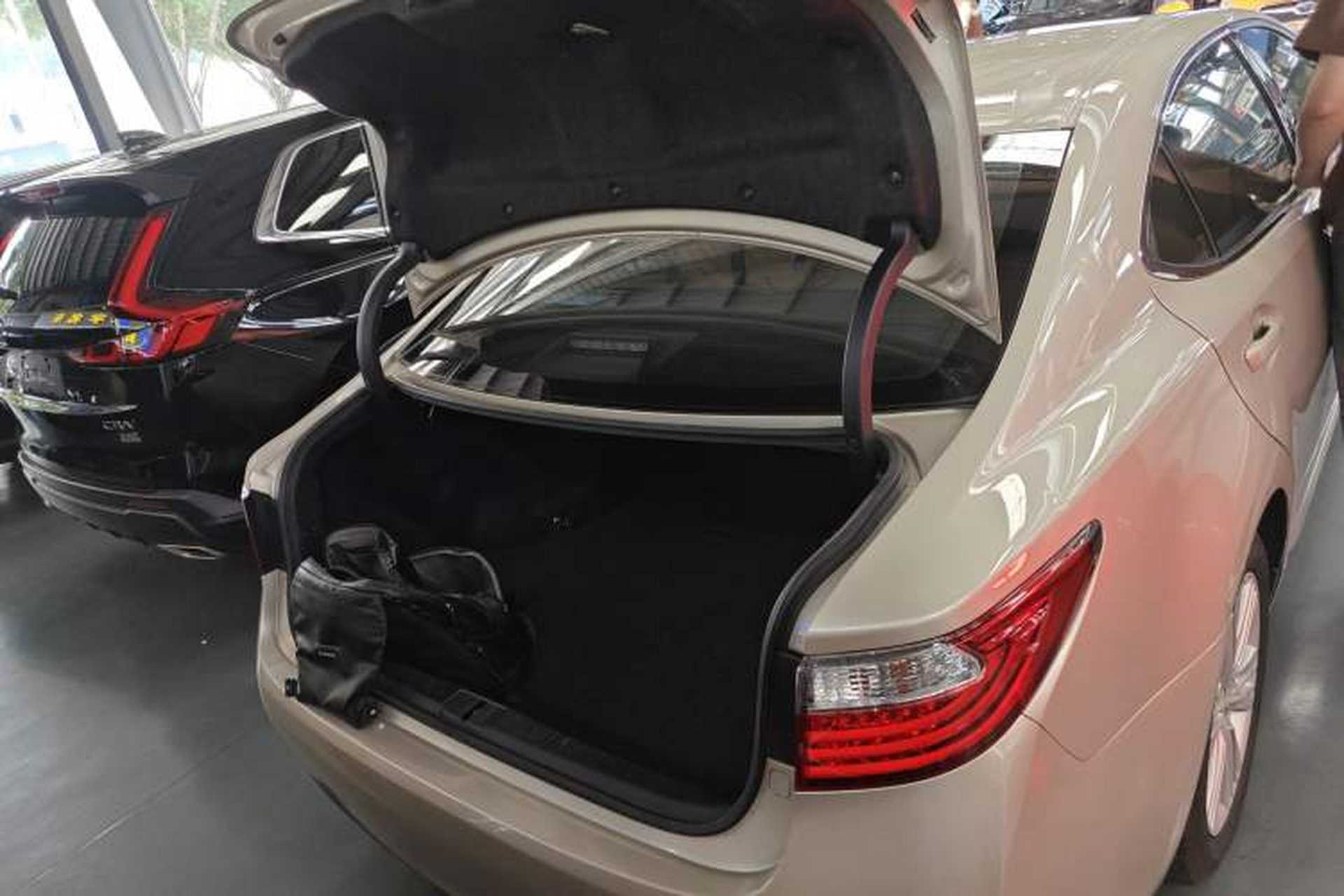 Used Lexus ES 2013 250 Elite Edition Trunk