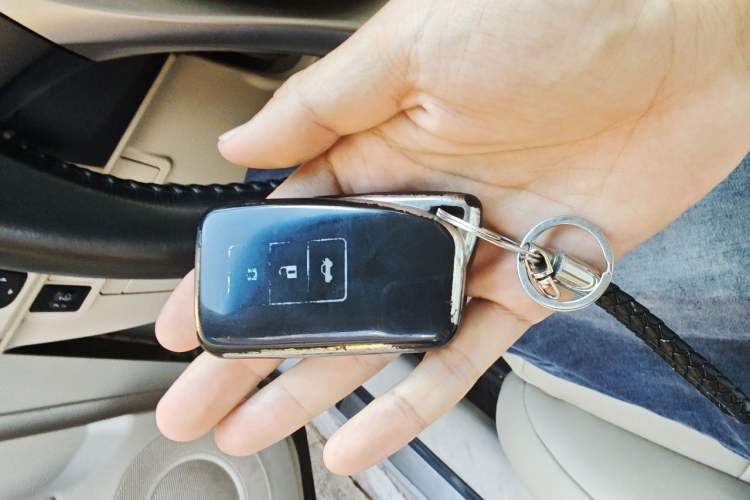 Used Lexus ES 2013 250 Elite Edition Vehicle Key