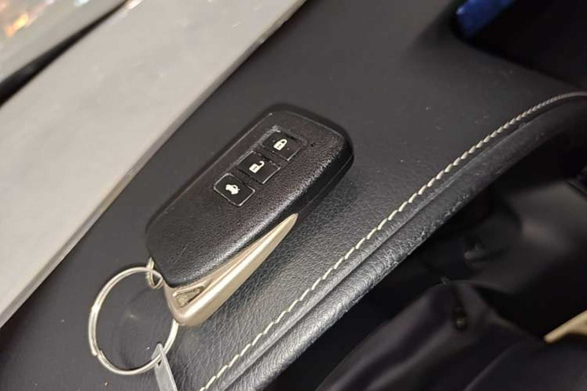 Used Lexus ES 2013 300h Elite Edition Vehicle Key