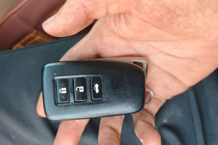 Used Lexus ES 2013 300h Elite Edition Vehicle Key
