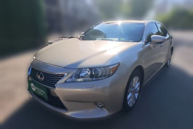 Used Lexus ES 2013 300h Elite Edition